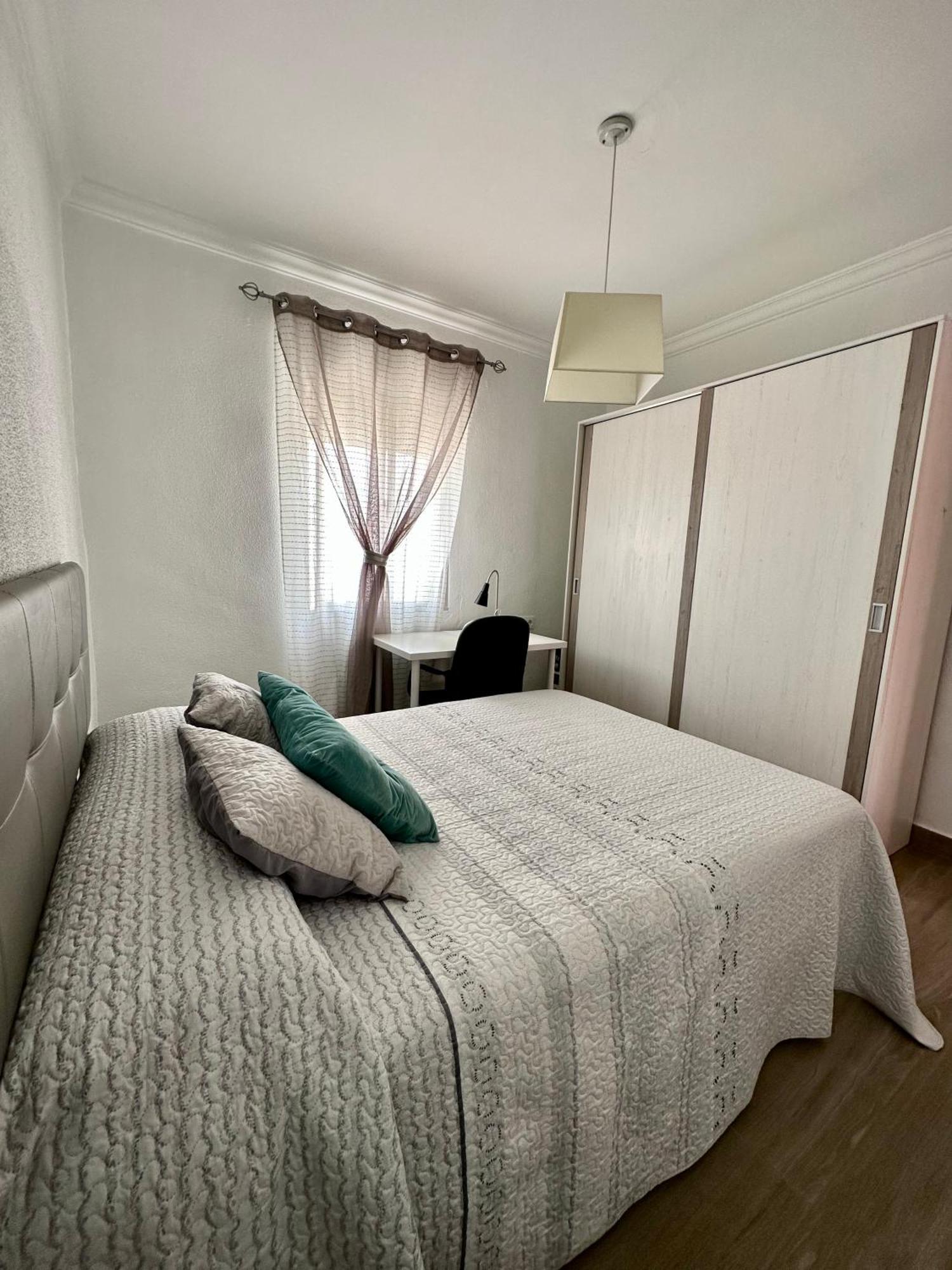 Precioso Apartamento 3 Dormitorios, Aire Acondicionado Menos 10 Min A Pie Feria 赫雷斯 外观 照片